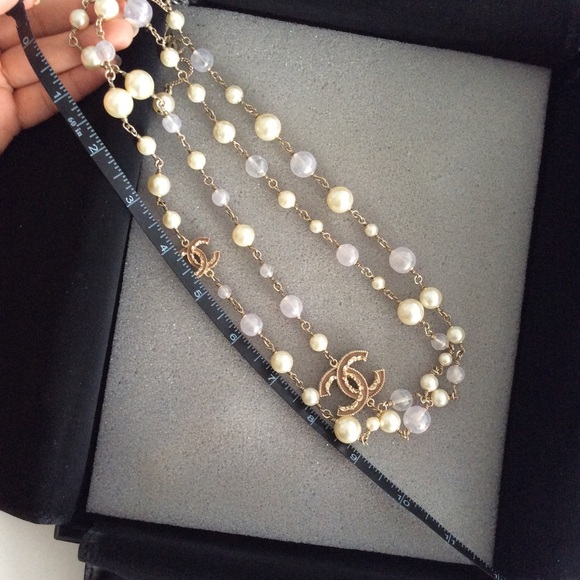 Authentic Chanel necklace - Picture 7 of 8